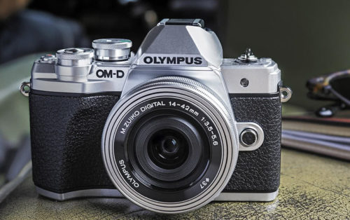 Olympus OM-D E-M10 III