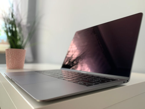 MacBook Air 2019 / fot. gsmManiaK.pl