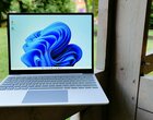 Surface Laptop Go 2 jest lekki i długo trzyma na baterii. Czy to wystarczy? (TEST)