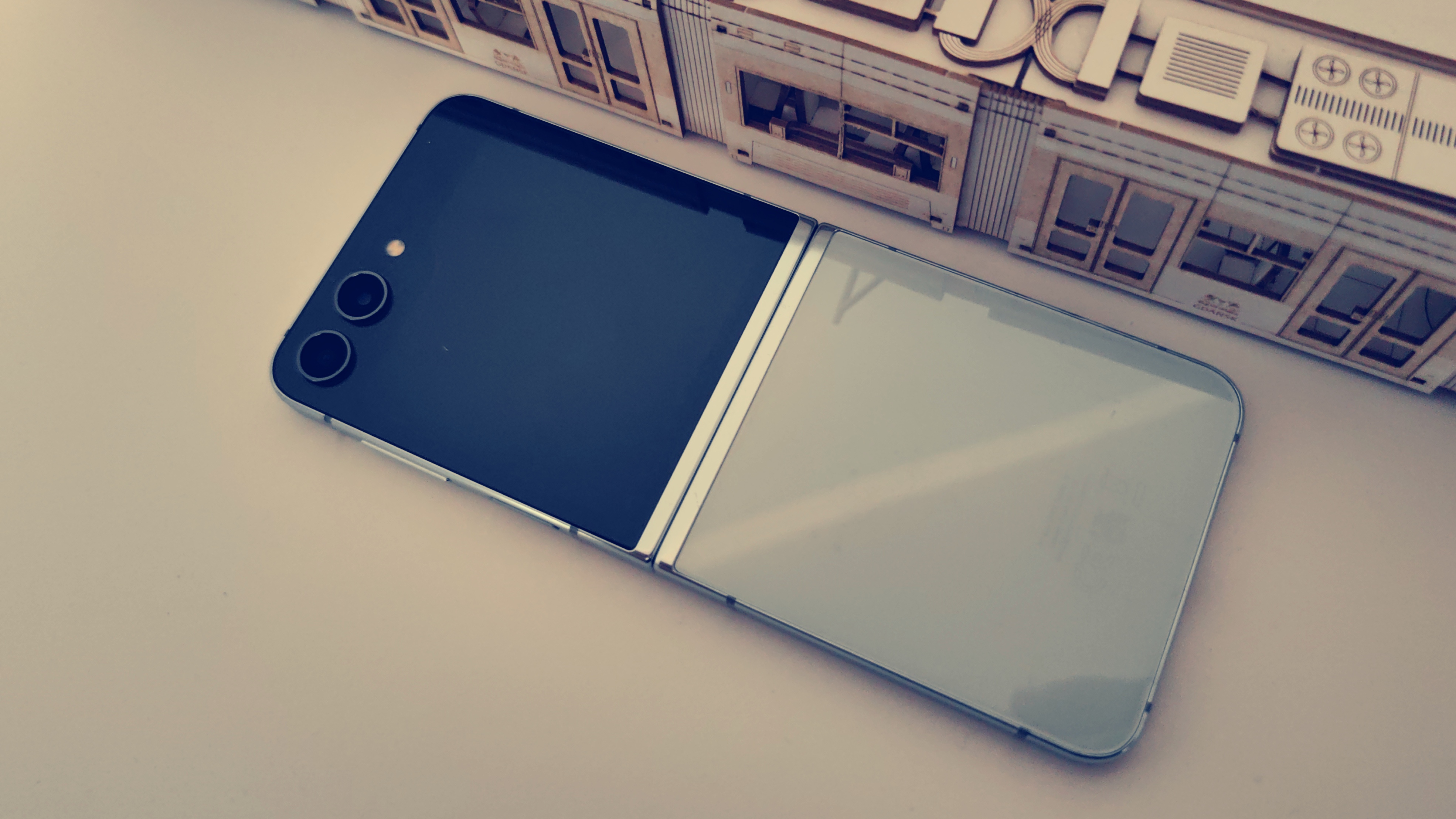 Test Samsung Galaxy Z Flip 5. Czy to najlepszy składak?