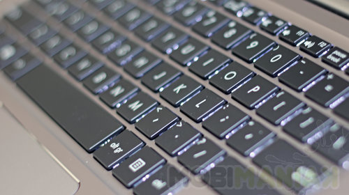 ASUS ZenBook UX410UA / fot. mobiManiaK.pl