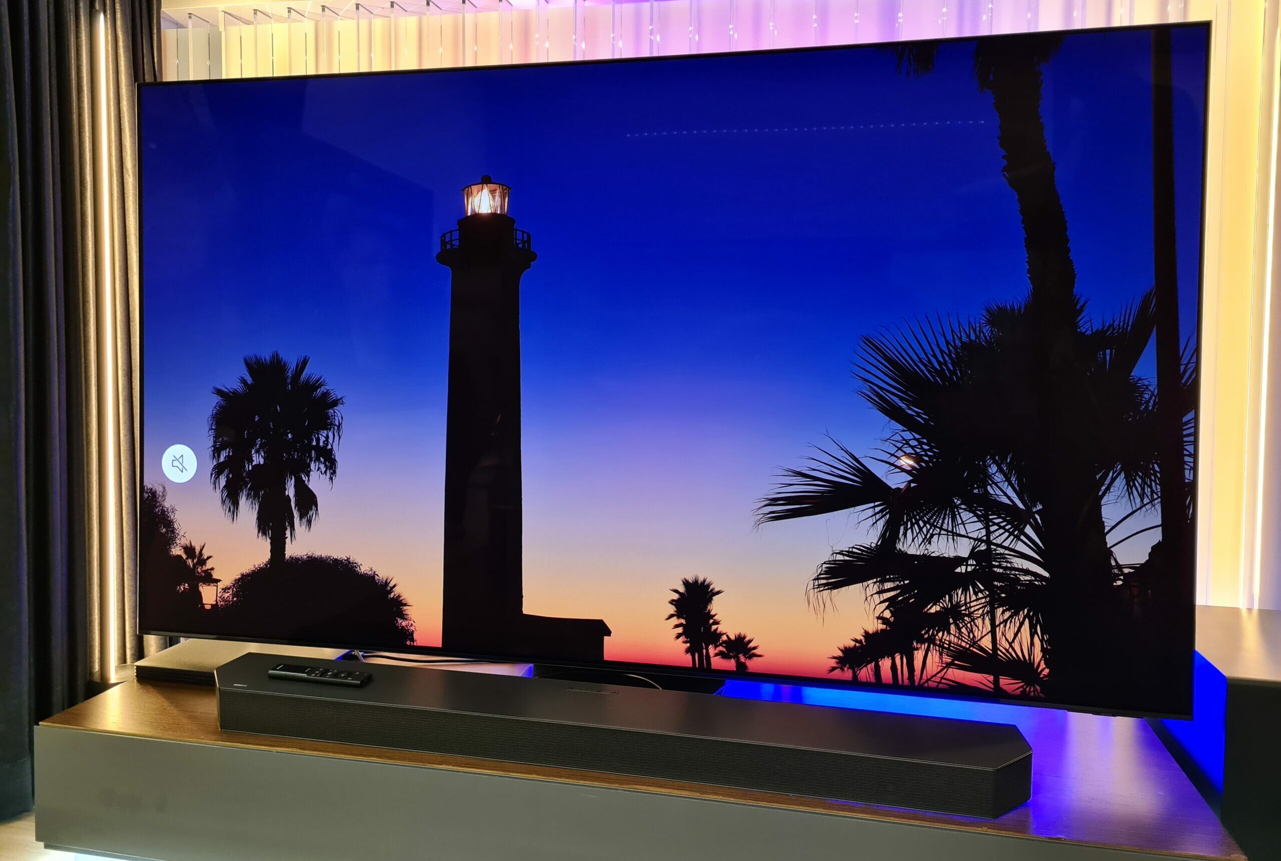 Samsung QD-OLED S95C o przekątnej 77 cali! Potężny OLED robi wrażenie